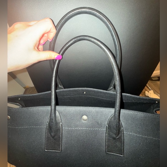 *24HR SALE*
Authentic NWOT Saint Laurent Rive Gauche Black Tote - Picture 8 of 11